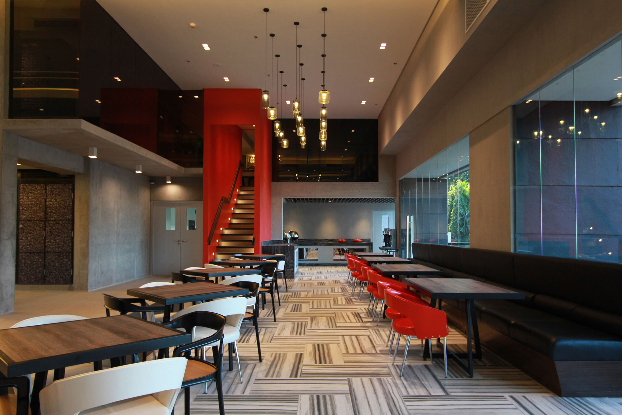The B Hotel Quezon City Exterior foto